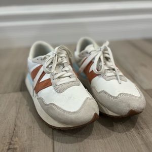 New balance shoes, size 8.5
